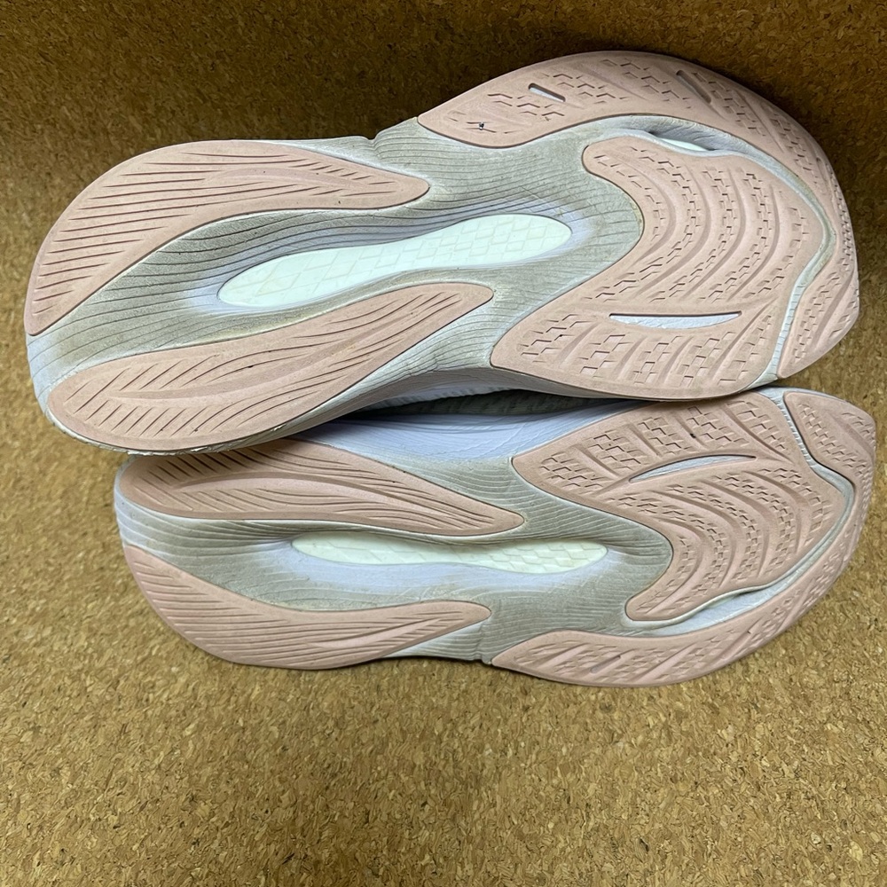 New Balance Women's Cream Athletic Shoes - Picture 5 of 6